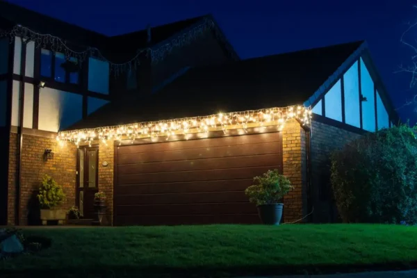 Warm White LED Icicle Lights – Multi Function 2m Section
