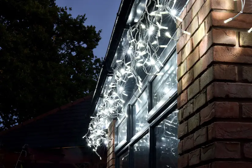 LED Icicle Lights Ice White Twinkling 3m | Lights 4 You
