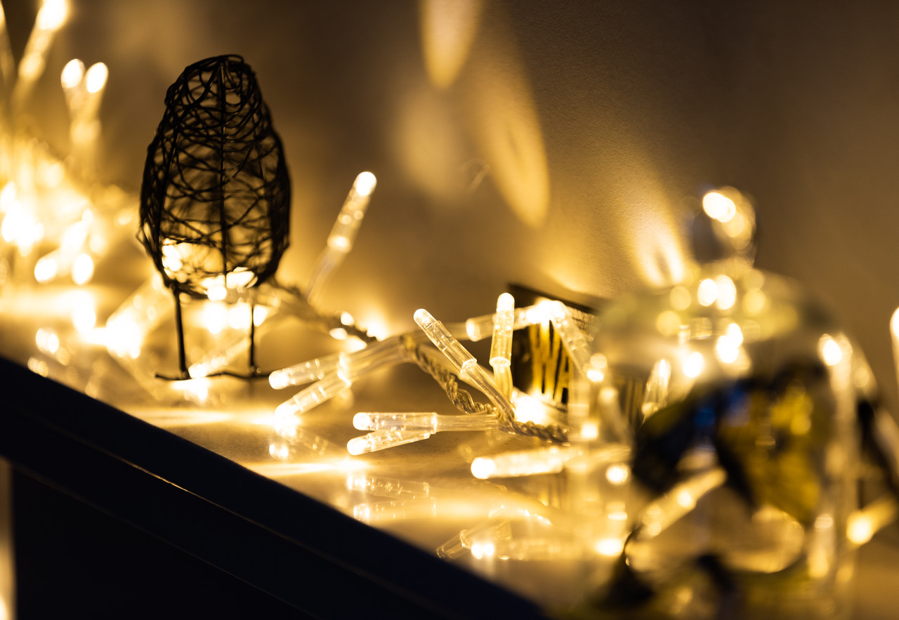 Indoor LED Cluster Lights – Warm White Image 2
